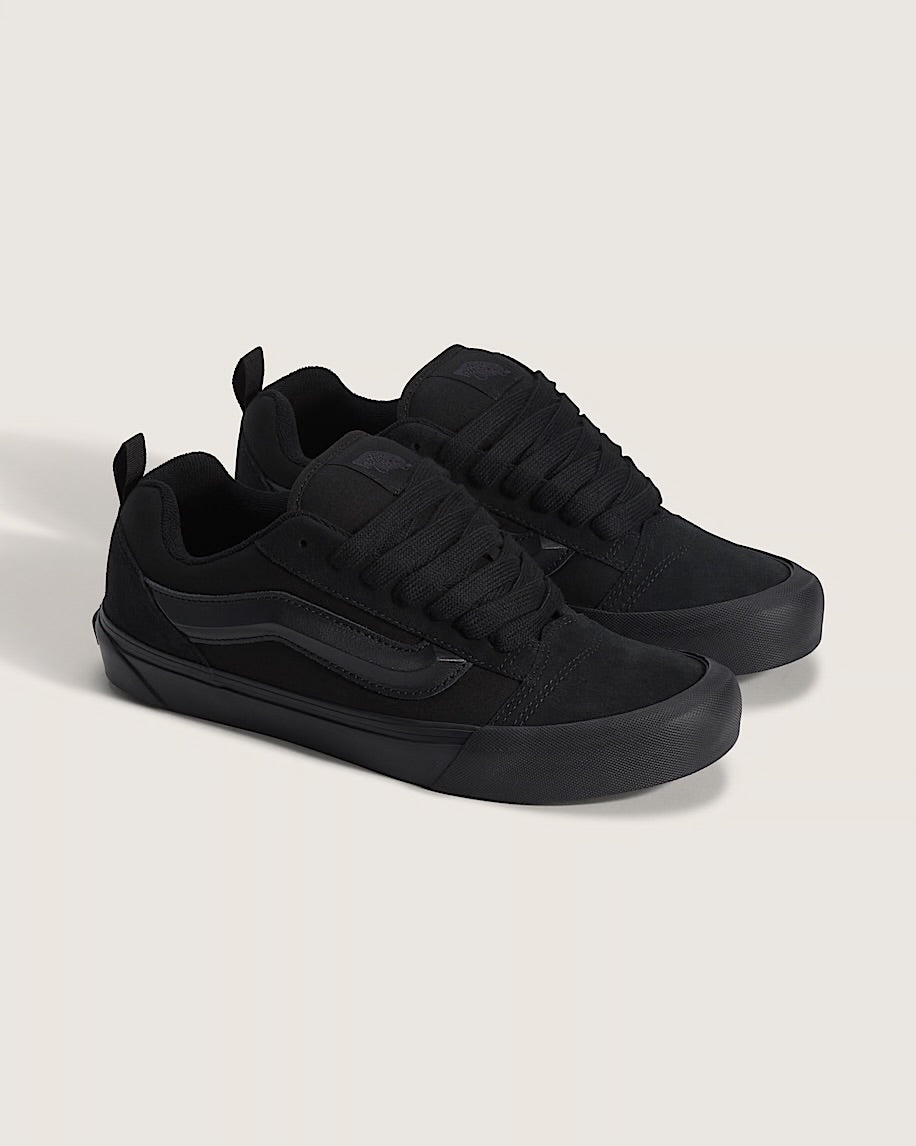 Knu skool vans all black