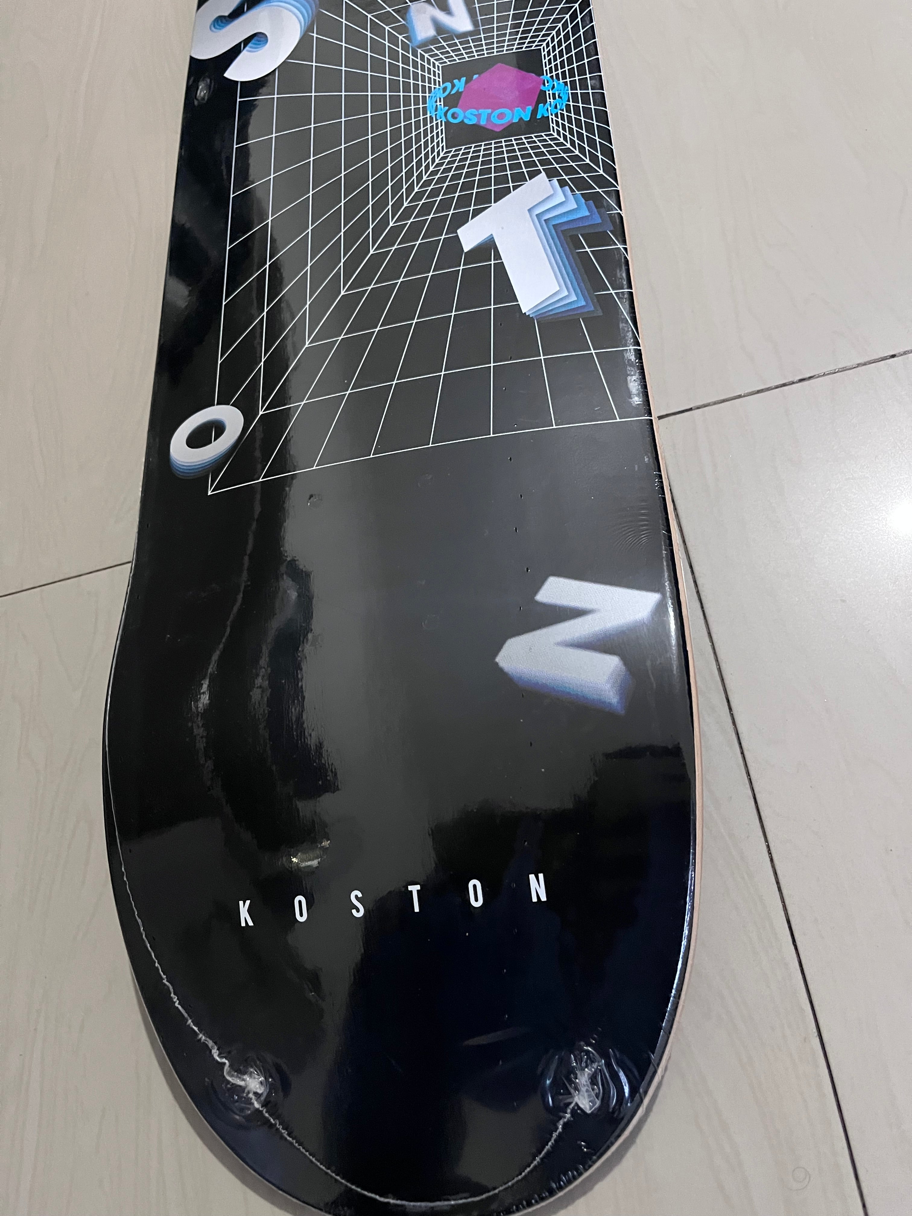 Koston “void” graphic