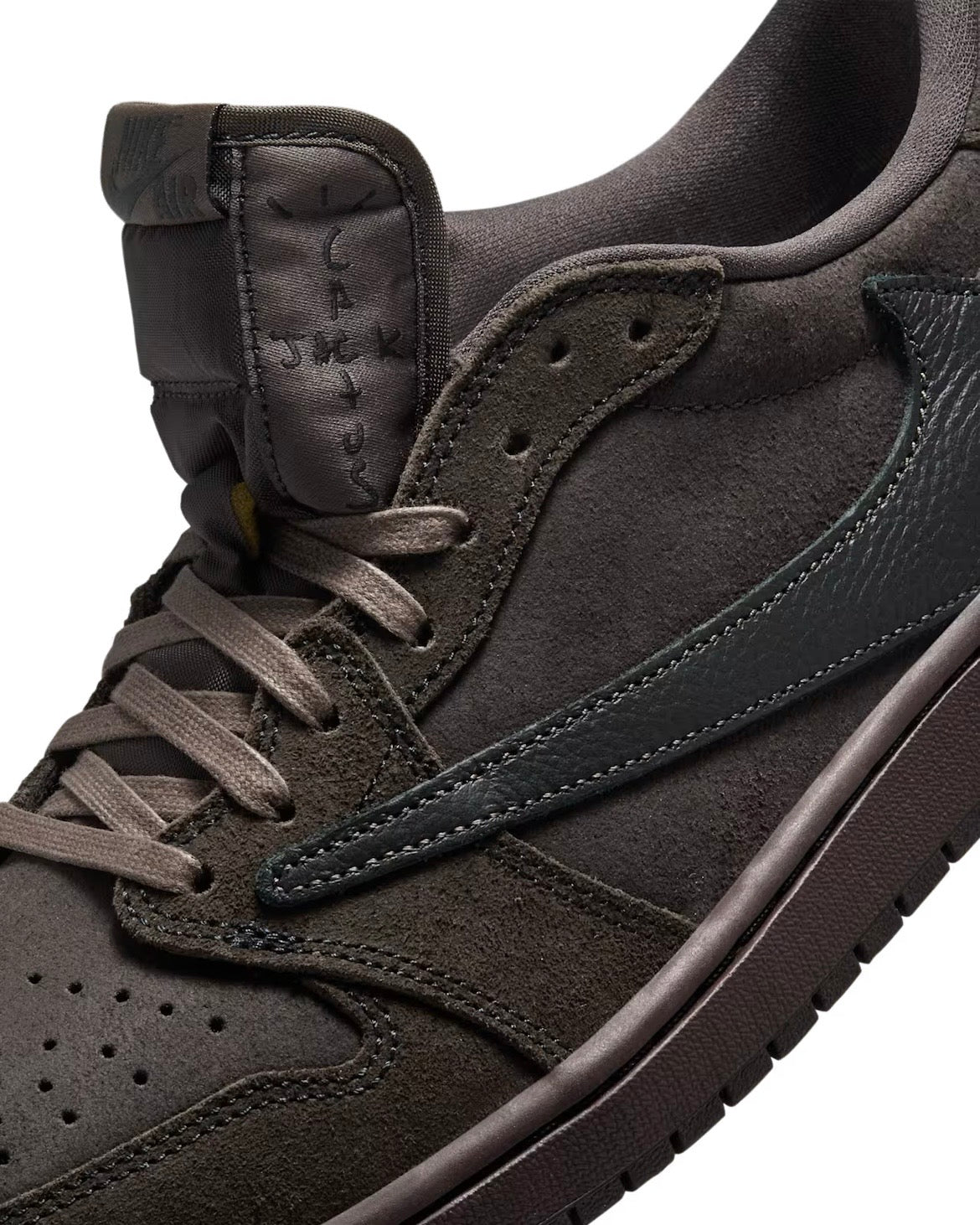 Air Jordan 1 x Travis Scott
Velvet Brown and Dark Mocha